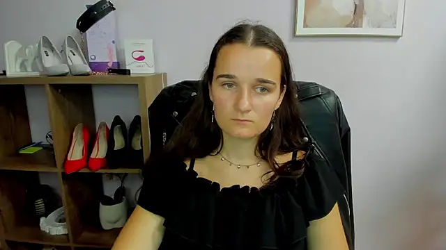 KateDelight online show from September 21, 2025, 6:35 pm