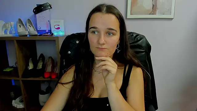 KateDelight online show from September 25, 2025, 2:01 pm