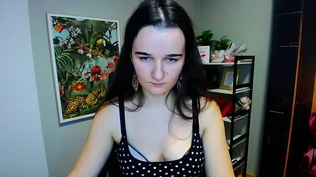 KateDelight online show from December 15, 2024, 1:54 pm
