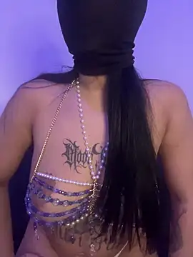 Snapshot of kamila_french chatting on March 1, 2026, 9:04 pm kamila french online show from March 1, 2026, 9:04 pm