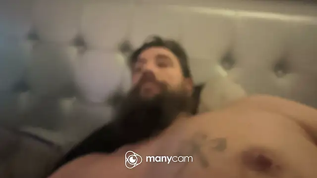 Armyexhibitionistvet online show from November 13, 2025, 1:31 am