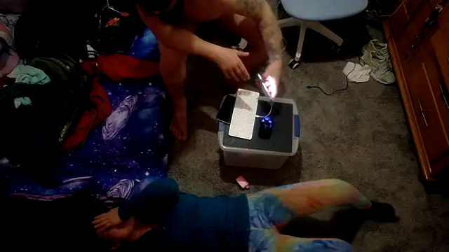 Armyexhibitionistvet online show from April 14, 2026, 8:30 am