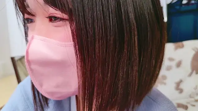 Snapshot of Minami_San chatting on January 8, 2025, 5:26 pm Minami San online show from January 8, 2025, 5:26 pm