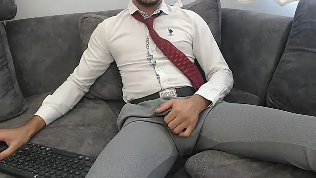 Naughtb0y online show from September 10, 2025, 10:36 am