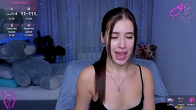 Snapshot of Milkissss chatting on September 27, 2025, 7:42 pm Milkissss online show from September 27, 2025, 7:42 pm