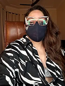 Snapshot of SEXY-Sardarni chatting on July 9, 2026, 2:27 pm SEXY-Sardarni online show from July 9, 2026, 2:27 pm