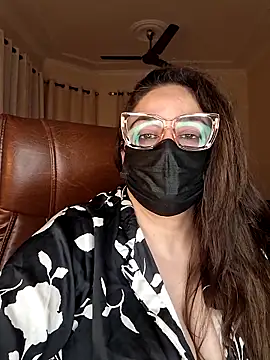 SEXY-Sardarni online show from January 5, 2026, 5:27 pm