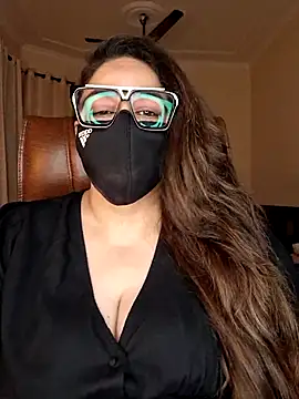 Snapshot of SEXY-Sardarni chatting on June 23, 2026, 2:37 pm SEXY-Sardarni online show from June 23, 2026, 2:37 pm