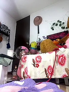 Snapshot of Atenea168 chatting on October 2, 2025, 9:18 pm Atenea168 online show from October 2, 2025, 9:18 pm