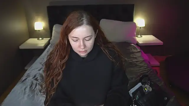 carolina elf online show from February 22, 2025, 5:44 am
