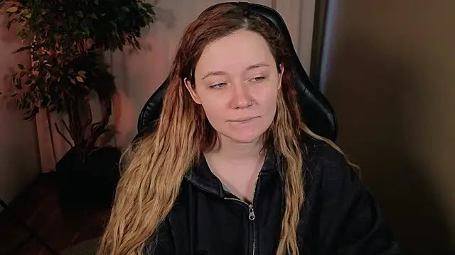 carolina elf online show from March 16, 2026, 5:44 am