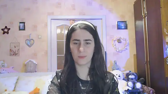 Snapshot of INELIKA chatting on October 18, 2025, 9:39 pm INELIKA online show from October 18, 2025, 9:39 pm