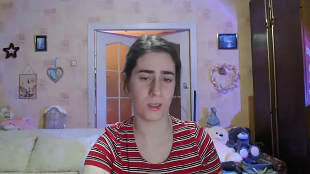 Snapshot of INELIKA chatting on October 7, 2025, 10:00 pm INELIKA online show from October 7, 2025, 10:00 pm