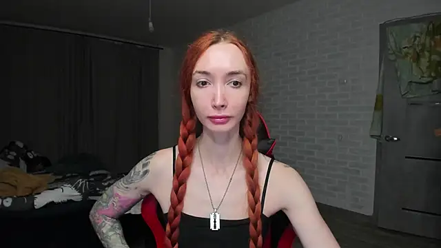 Snapshot of Roxy_Silver chatting on October 10, 2025, 3:02 pm Roxy Silver online show from October 10, 2025, 3:02 pm