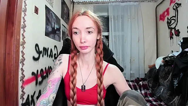 Snapshot of Roxy_Silver chatting on September 20, 2025, 8:47 pm Roxy Silver online show from September 20, 2025, 8:47 pm