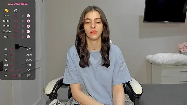 Snapshot of broosnica1 chatting on February 19, 2026, 8:00 am broosnica1 online show from February 19, 2026, 8:00 am