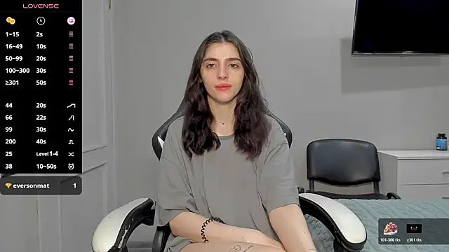 broosnica1 online show from November 18, 2025, 7:44 am