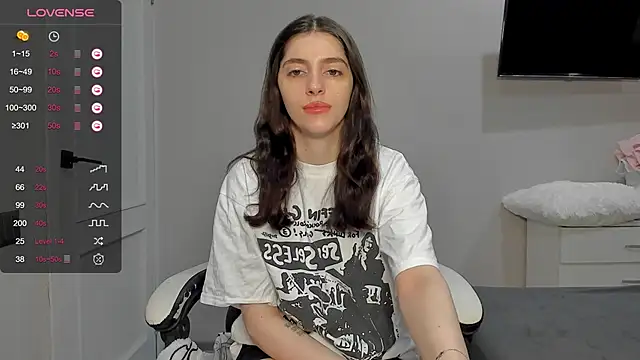 Snapshot of broosnica1 chatting on February 23, 2026, 7:53 am broosnica1 online show from February 23, 2026, 7:53 am