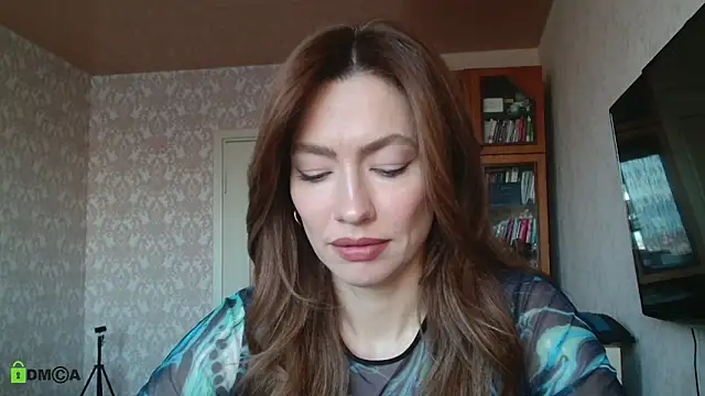 alicia spicy online show from October 22, 2025, 4:56 am