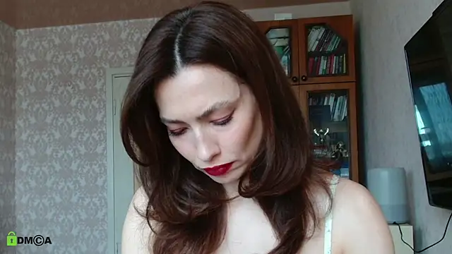 alicia spicy online show from May 13, 2026, 6:31 am