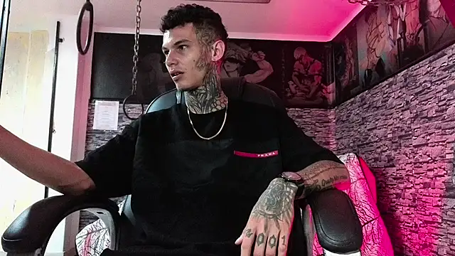 Stuart Boy  online show from October 27, 2025, 7:26 pm