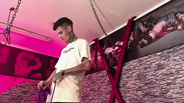 Stuart Boy  online show from October 9, 2025, 3:29 am