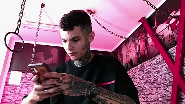 Stuart Boy  online show from October 25, 2025, 11:27 pm