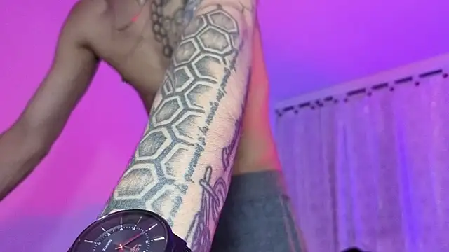 Stuart Boy  online show from September 19, 2025, 6:50 am