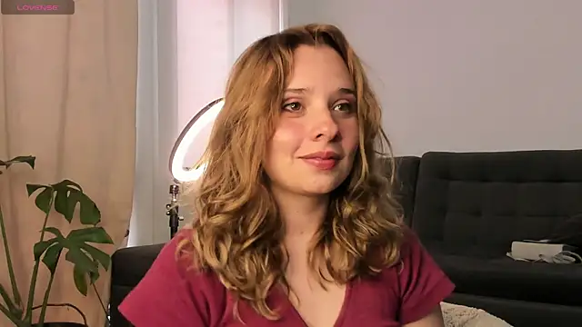 Sophy Bunny online show from March 14, 2025, 8:38 pm