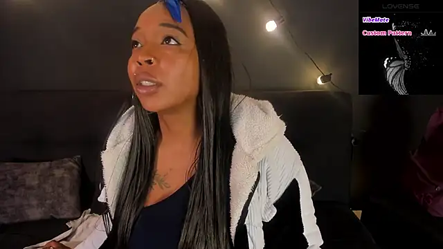 Snapshot of Charlotte__Brown_ chatting on September 11, 2025, 1:00 pm Charlotte  Brown  online show from September 11, 2025, 1:00 pm