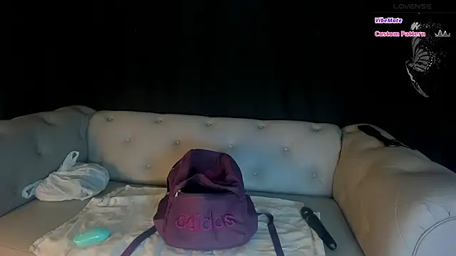 Snapshot of Charlotte__Brown_ chatting on September 12, 2025, 1:00 pm Charlotte  Brown  online show from September 12, 2025, 1:00 pm