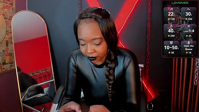 Snapshot of Charlotte__Brown_ chatting on October 15, 2025, 2:14 pm Charlotte  Brown  online show from October 15, 2025, 2:14 pm