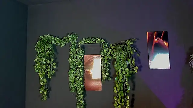 Snapshot of Charlotte__Brown_ chatting on March 4, 2025, 1:06 pm Charlotte  Brown  online show from March 4, 2025, 1:06 pm