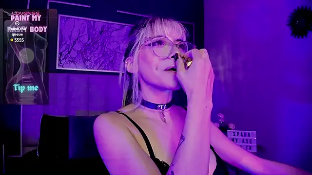 Violetta Nur online show from January 26, 2025, 8:36 am