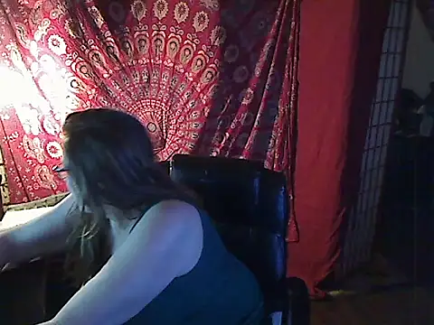 Snapshot of Ireallysquirt chatting on March 16, 2025, 12:12 am Ireallysquirt online show from March 16, 2025, 12:12 am