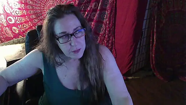 Snapshot of Ireallysquirt chatting on March 16, 2025, 6:20 am Ireallysquirt online show from March 16, 2025, 6:20 am