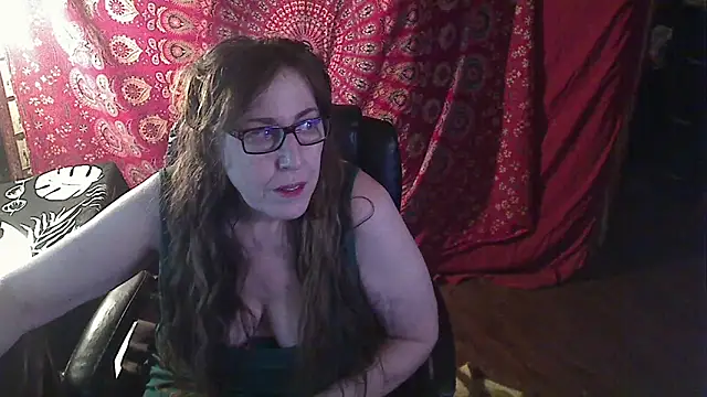 Snapshot of Ireallysquirt chatting on March 2, 2025, 4:28 am Ireallysquirt online show from March 2, 2025, 4:28 am