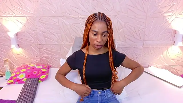 Snapshot of Amarantha_love69 chatting on October 16, 2025, 2:14 pm Amarantha love69 online show from October 16, 2025, 2:14 pm