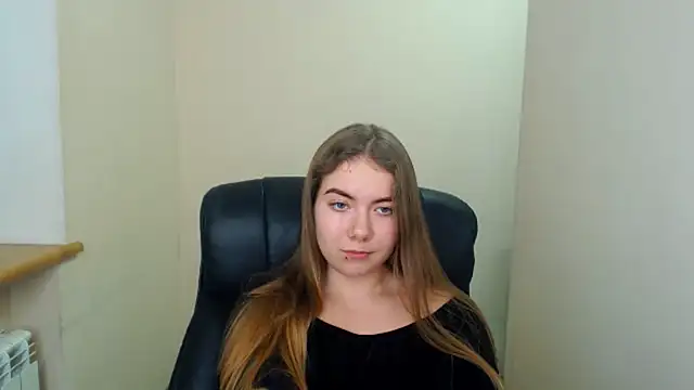zoey deuttch online show from December 20, 2024, 11:26 pm