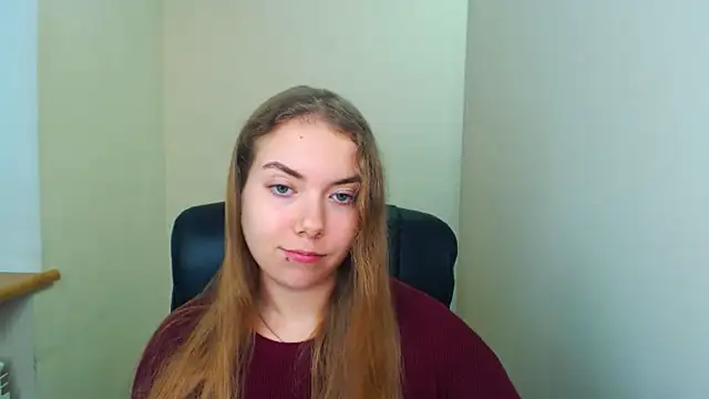 zoey deuttch online show from October 13, 2025, 11:45 am