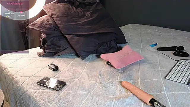 Snapshot of SophieInkk chatting on December 27, 2024, 12:07 am SophieInkk online show from December 27, 2024, 12:07 am