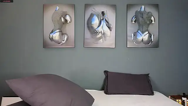 Snapshot of SophieInkk chatting on March 22, 2025, 8:59 pm SophieInkk online show from March 22, 2025, 8:59 pm