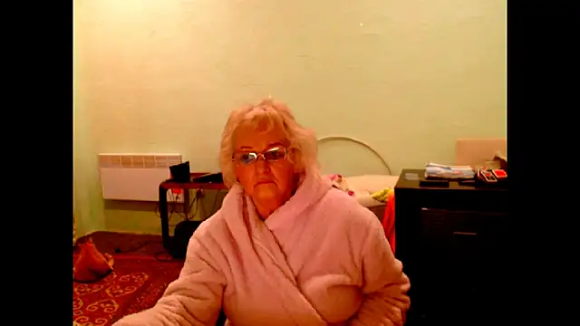 Natali7634 online show from February 28, 2026, 5:18 am