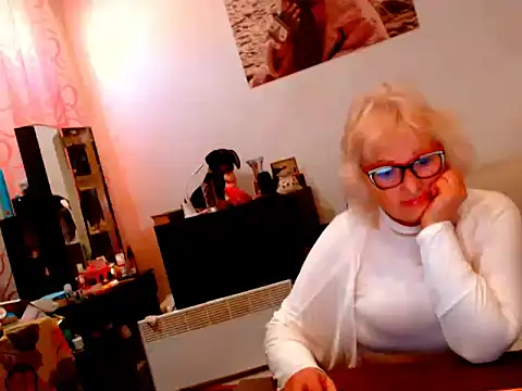 Natali7634 online show from February 26, 2025, 9:01 am