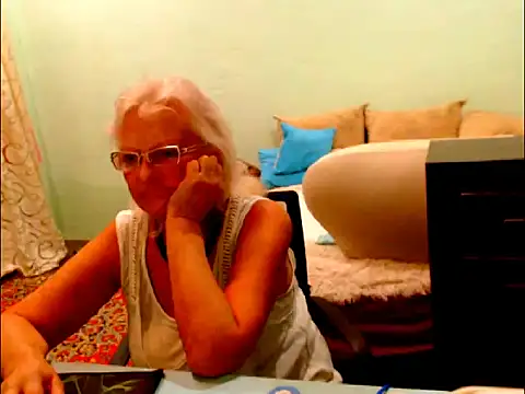 Natali7634 online show from September 8, 2025, 4:50 pm