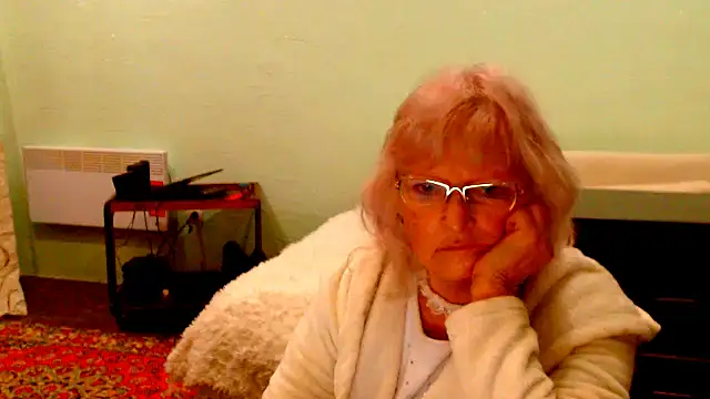 Snapshot of Natali7634 chatting on October 4, 2025, 4:36 am Natali7634 online show from October 4, 2025, 4:36 am