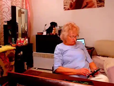 Natali7634 online show from February 5, 2025, 3:45 am