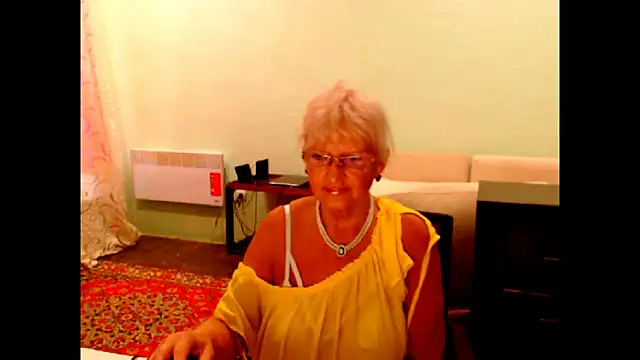 Snapshot of Natali7634 chatting on September 23, 2025, 5:47 am Natali7634 online show from September 23, 2025, 5:47 am