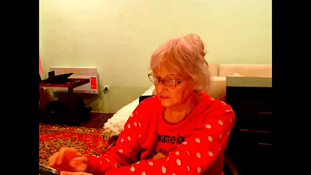 Snapshot of Natali7634 chatting on October 7, 2025, 3:40 am Natali7634 online show from October 7, 2025, 3:40 am