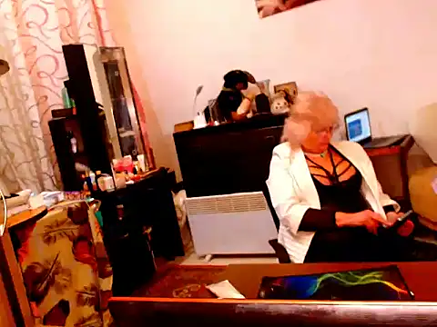 Natali7634 online show from March 15, 2025, 6:32 pm